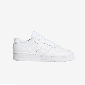 Adidas rivalry low size 6